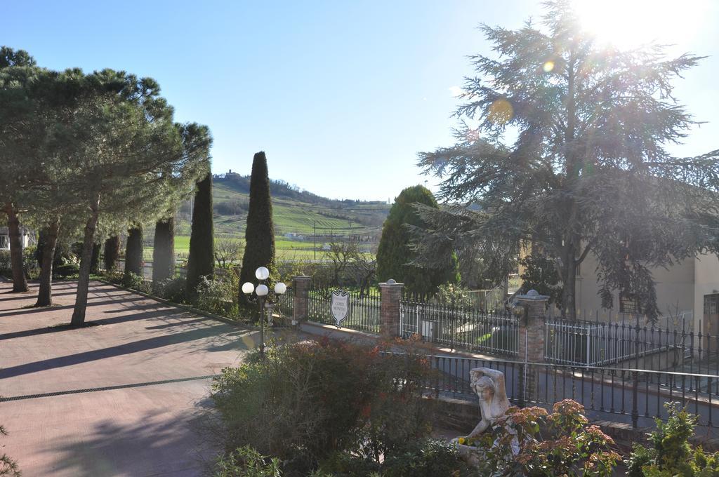 Agriturismo Corte Montini Villa Santa Giuletta Exteriör bild