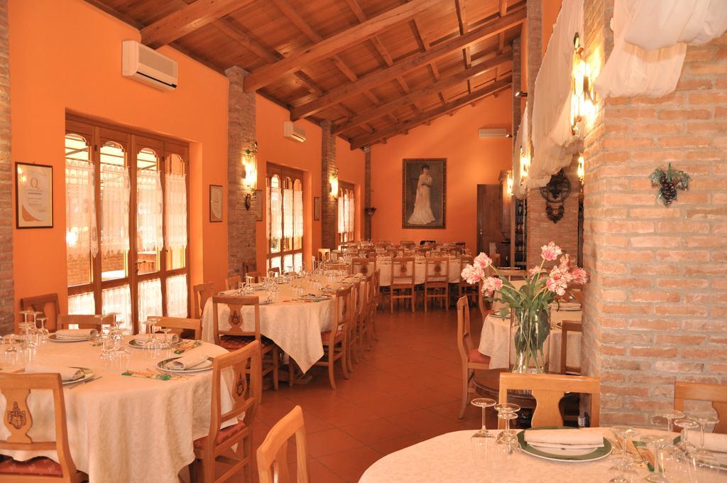 Agriturismo Corte Montini Villa Santa Giuletta Exteriör bild